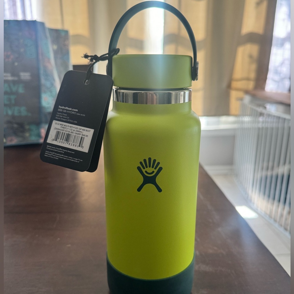 Limited edition Hydro Flask 32oz wide mouth with flex cap and boot-color Firefly